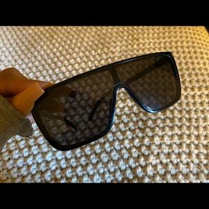 YSL Sunglasses (season 20)